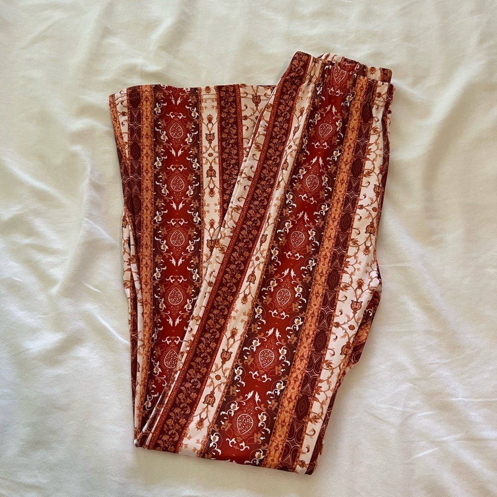 patterned orange/red flare leggings